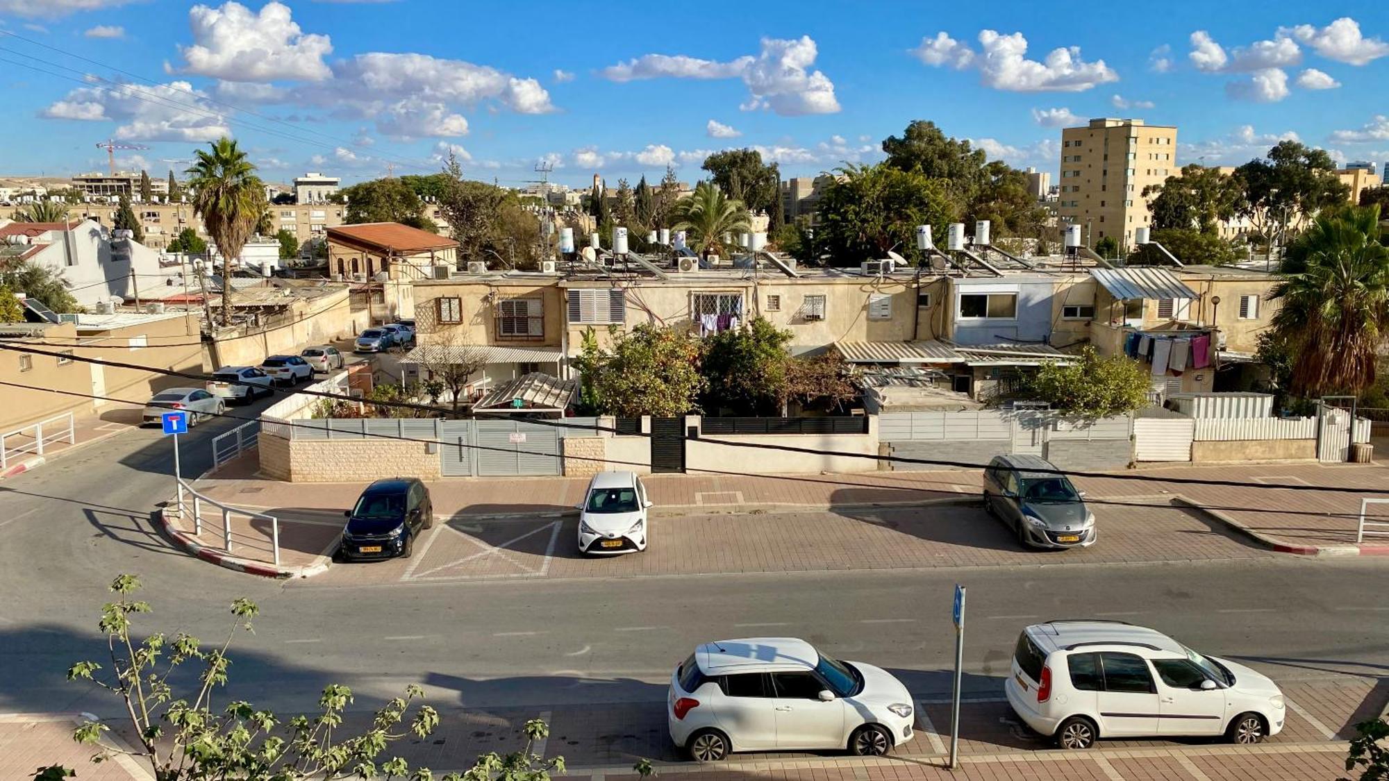 דירה יפיפיה! מיקום מעולה! אוניברסיטת בן גוריון, סורוקה, שוק, פארק! Beersheba Exterior foto